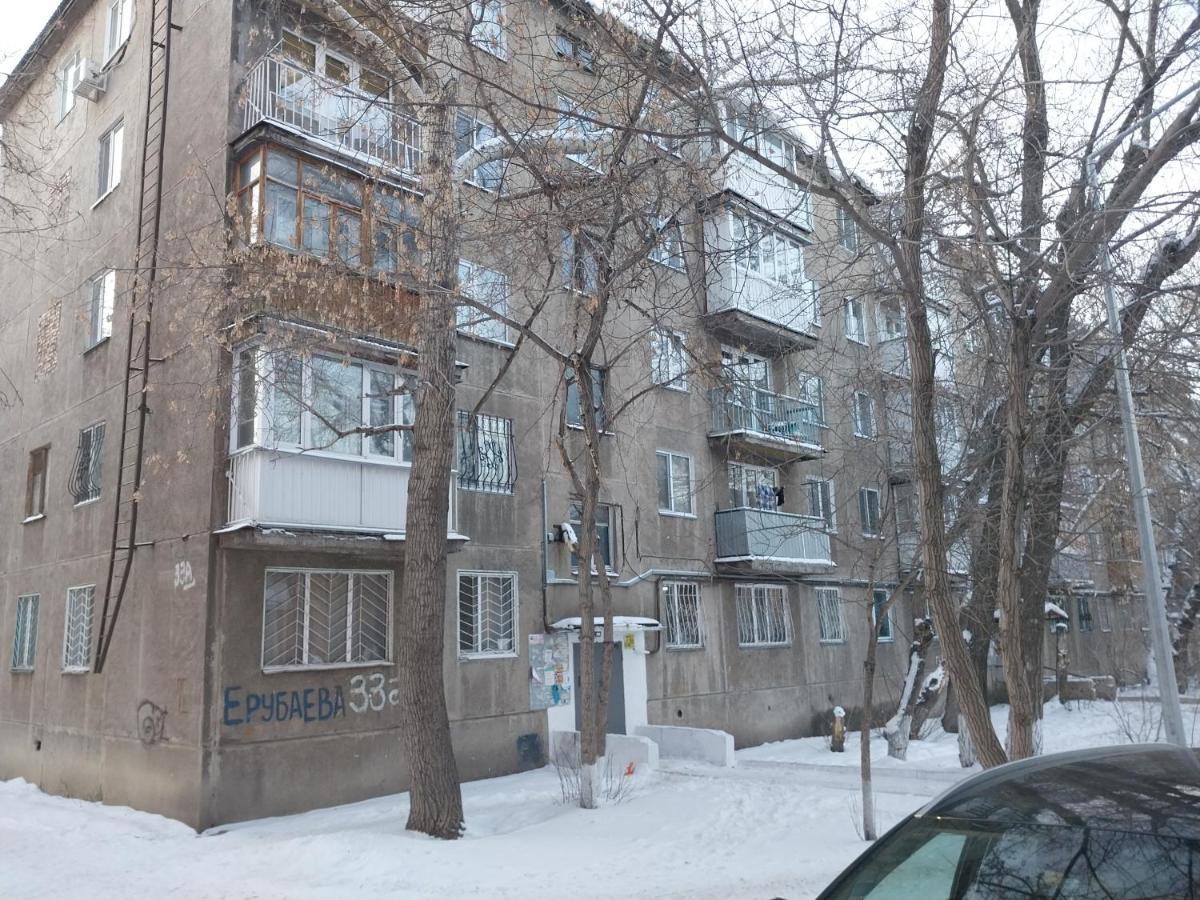 Apartaments In The City Center Karagandy Eksteriør bilde