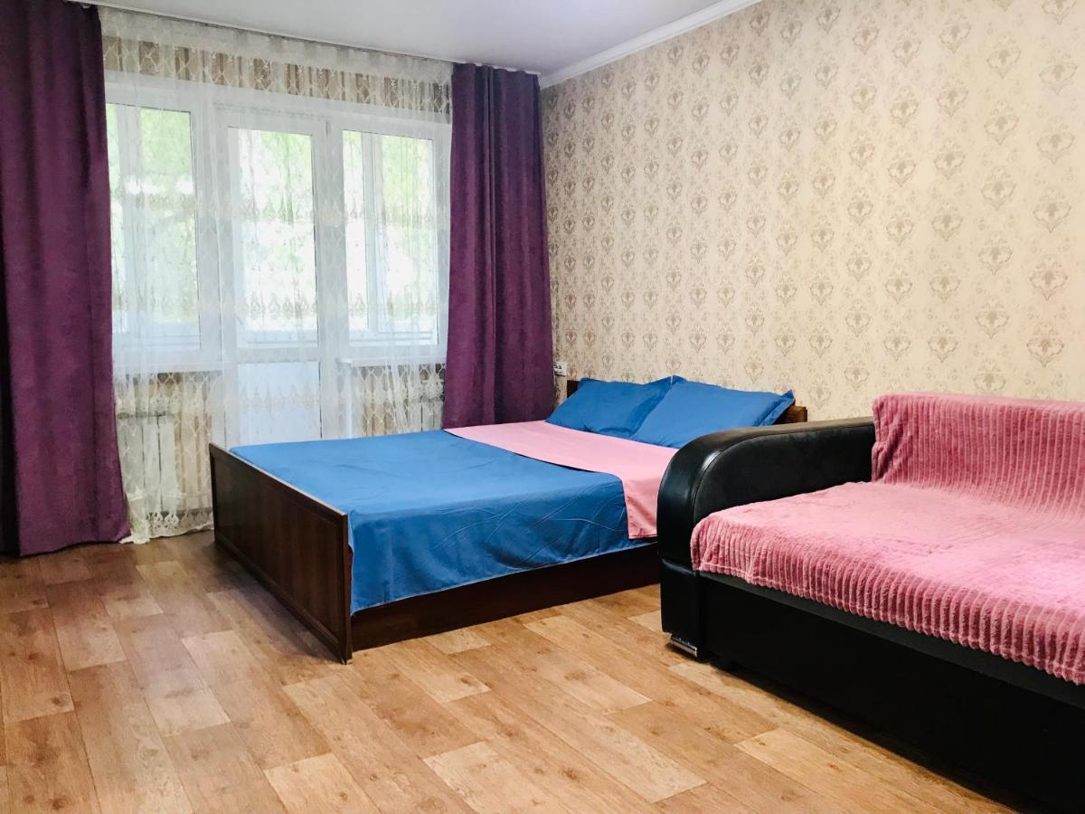 Apartaments In The City Center Karagandy Eksteriør bilde